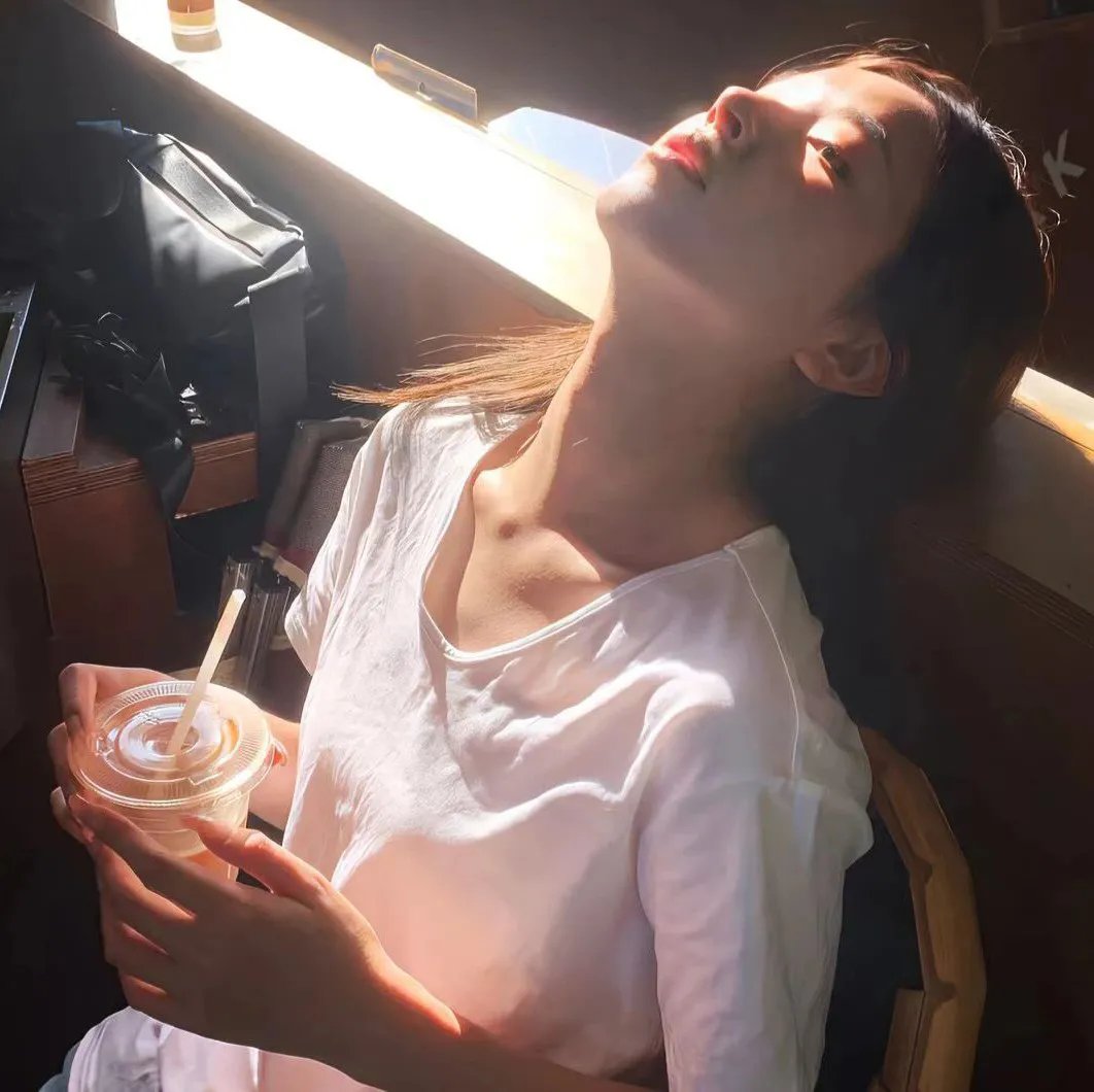 抓痕和乌鸦
